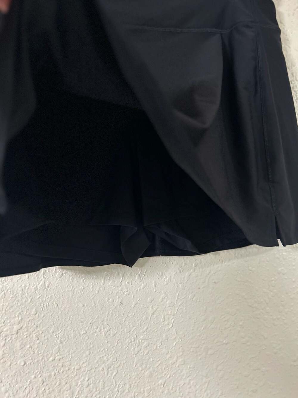 Old Navy Active Powersoft Extra High-Rise Go-Dry Black Athletic Skort - Picture 5 of 7